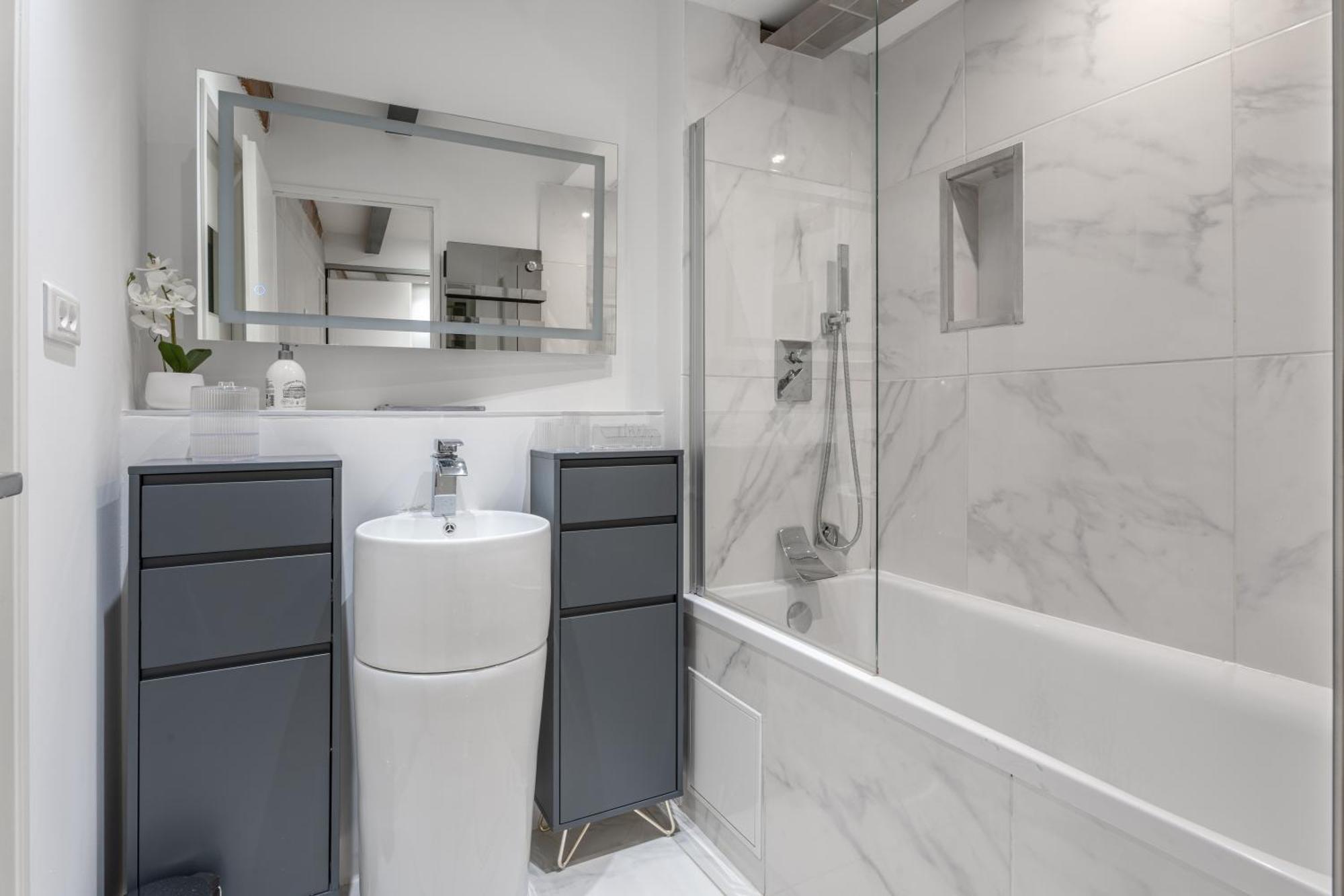 Le Yona Mirabeau - Appartement T3 Atypique Situe Dans Le Centre Ville Historique - Proche Rotonde Aix-en-Provence Bagian luar foto